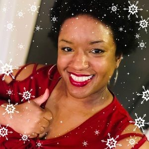 Meet your Posher, Latoya